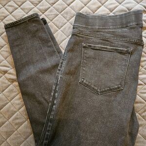Old Navy Women's Skinny Jeans in Charcoal Gray